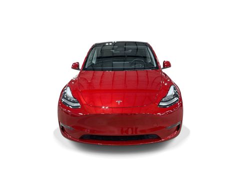 Certified 2023 Tesla Model Y AWD image 2