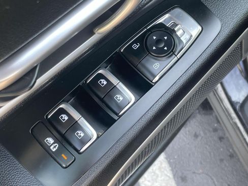 Used 2021 Kia Telluride S AWD/4WD image 19