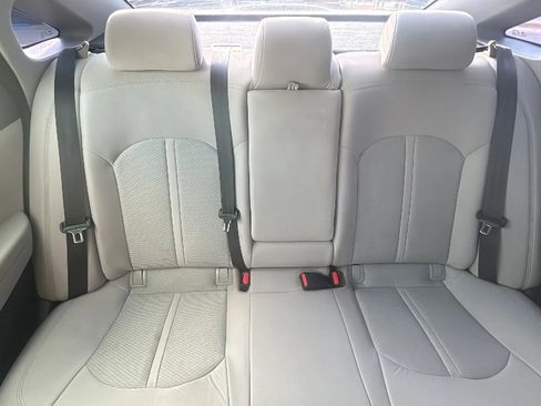 Used 2015 Hyundai Sonata SE FWD image 11