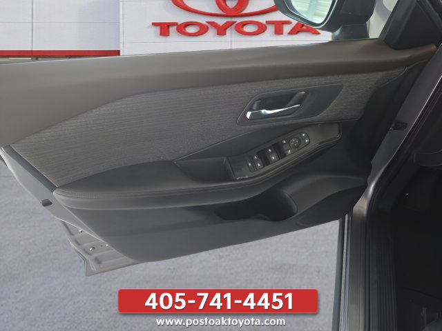 Used 2021 Nissan Rogue SV AWD/4WD image 9
