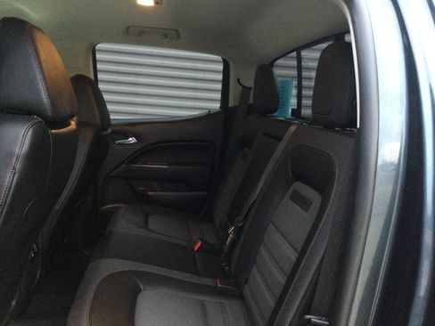 Used 2019 GMC Canyon All Terrain w/ Trailering Package AWD/4WD image 6