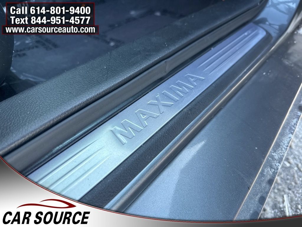 Used 2023 Nissan Maxima SL FWD image 42