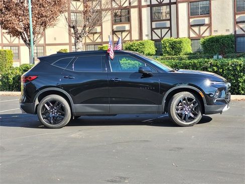 Used 2023 Chevrolet Blazer LT w/ Convenience Package image 4