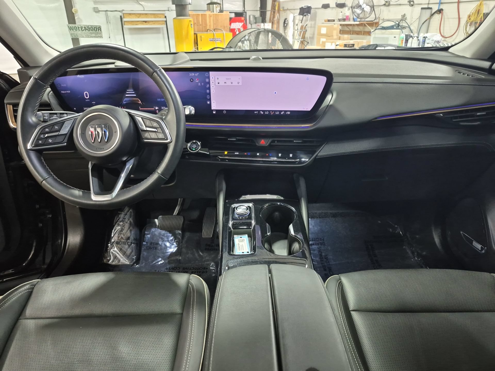 Used 2024 Buick Envision Avenir AWD/4WD image 22