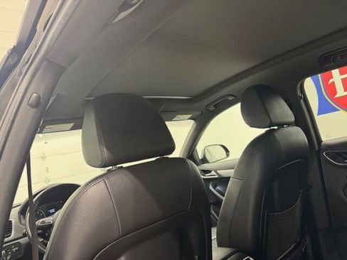 Used 2018 Audi Q3 2.0T Premium image 24