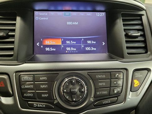 Used 2020 Nissan Pathfinder SL AWD/4WD image 25