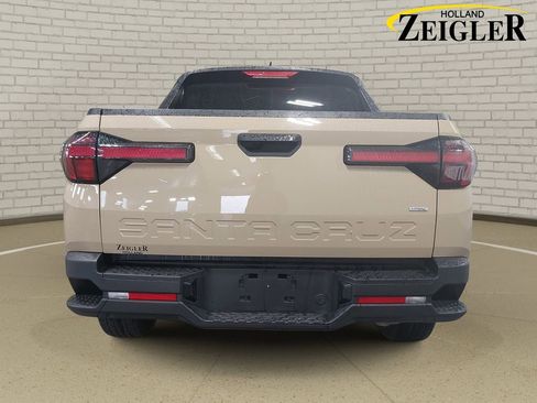 Certified 2023 Hyundai Santa Cruz SE AWD/4WD image 6