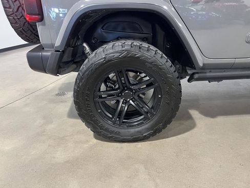 Used 2020 Jeep Wrangler Unlimited Rubicon AWD/4WD image 38