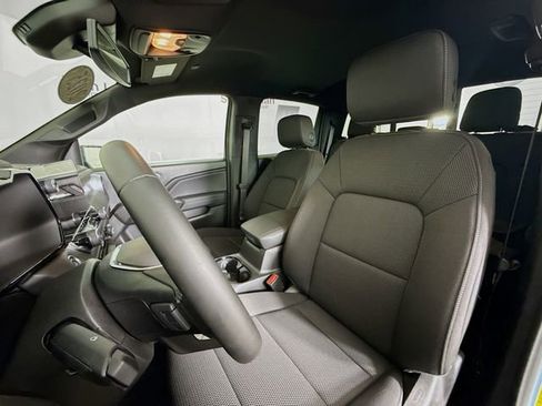 Used 2025 Chevrolet Colorado LT w/ Advanced Trailering Package image 24