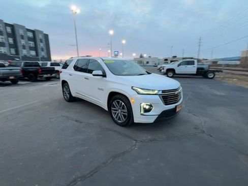 Used 2023 Chevrolet Traverse High Country w/ LPO, Floor Liner Package image 2