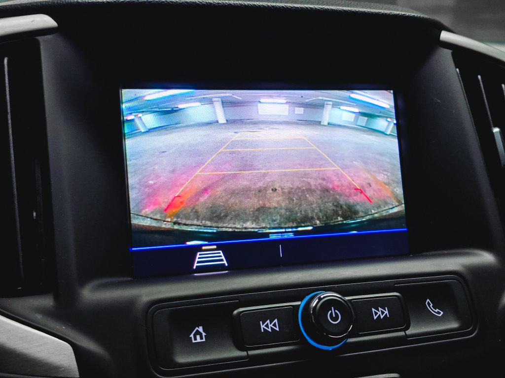 Used 2020 GMC Terrain SLE FWD image 27