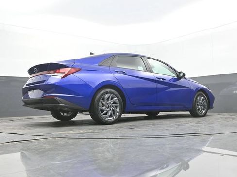 Used 2024 Hyundai Elantra SEL FWD image 58