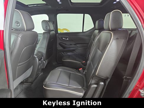 Used 2023 Chevrolet Traverse Premier AWD/4WD image 13