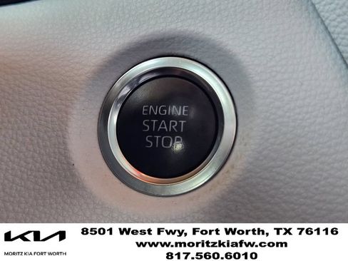 Used 2025 Toyota Corolla SE FWD image 20