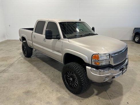 Used 2007 GMC Sierra 2500 SLT w/ Heavy-Duty Power Package AWD/4WD image 6