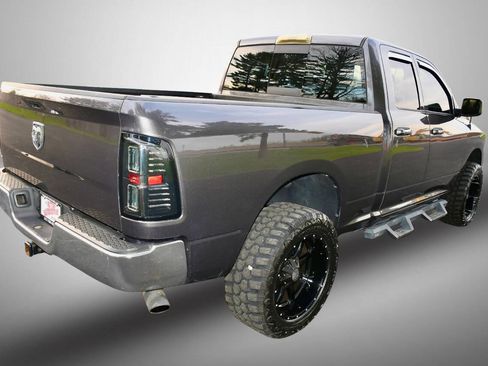 Used 2016 RAM 1500 Classic SLT image 5