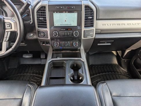 Used 2018 Ford F250 Lariat w/ Lariat Ultimate Package AWD/4WD image 7