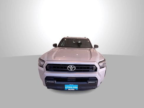 Used 2026 Toyota 4Runner SR5 AWD/4WD image 3