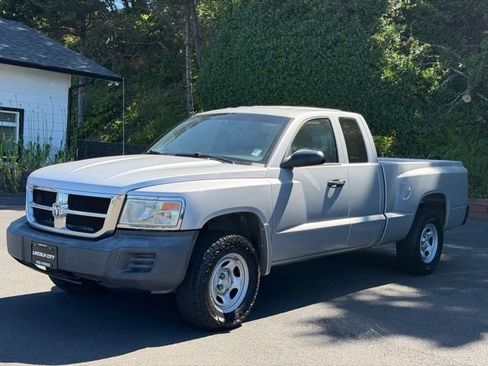 Used 2008 Dodge Dakota ST RWD image 1