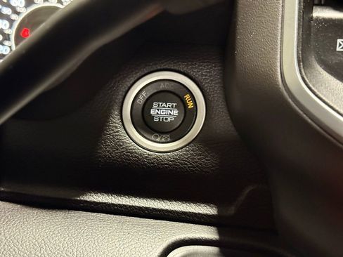 Used 2024 RAM 2500 Big Horn w/ Safety Group image 24