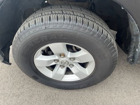 Used 2018 RAM 1500 Classic SLT AWD/4WD image 27