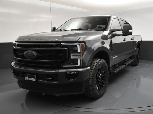 Used 2021 Ford F250 Lariat image 2