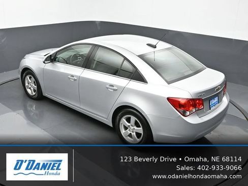 Used 2016 Chevrolet Cruze LT FWD image 15
