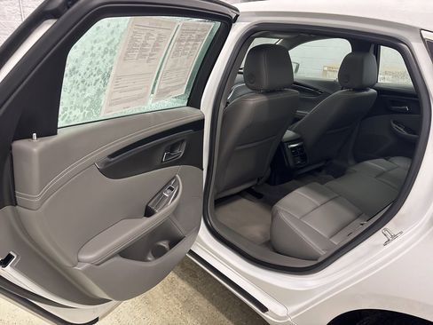 Used 2019 Chevrolet Impala LT image 29