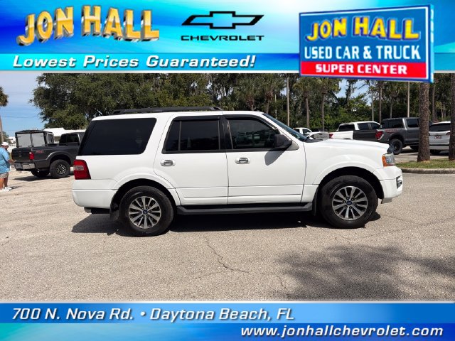 Used 2017 Ford Expedition XLT w/ Equipment Group 201A RWD image 12
