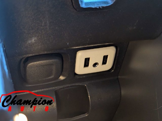 Used 2018 Chevrolet Impala Premier FWD image 23