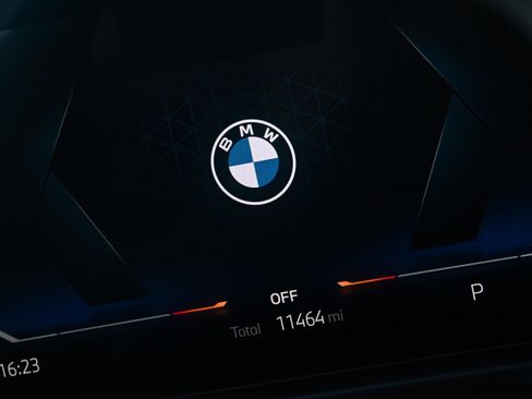 Certified 2025 BMW 230i Coupe image 30