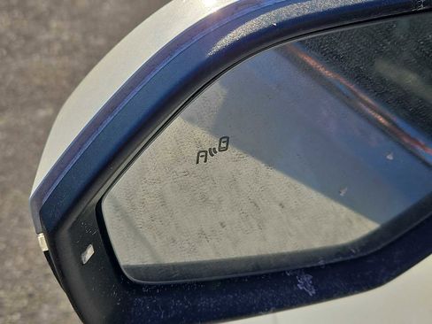 New 2026 Volkswagen Atlas SE image 7