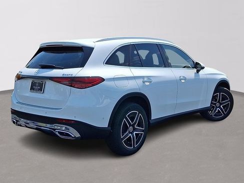 Used 2026 Mercedes-Benz GLC 300 4MATIC image 4