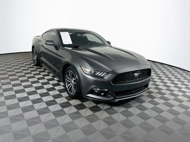 Used 2017 Ford Mustang Coupe RWD image 29