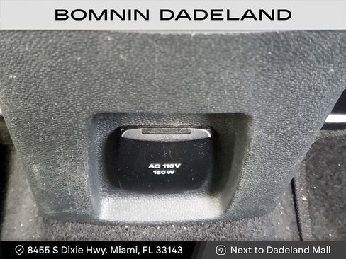 Used 2021 Ford EcoSport SE w/ SE Convenience Package image 12