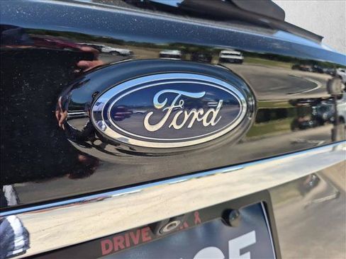 Used 2019 Ford Edge SEL FWD image 15
