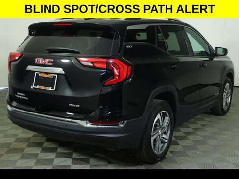Used 2021 GMC Terrain SLT w/ Infotainment Package II AWD/4WD image 8