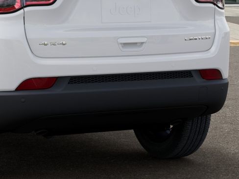New 2026 Jeep Compass Limited AWD/4WD image 13