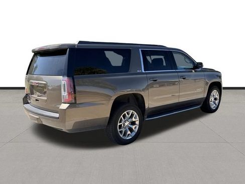 Used 2016 GMC Yukon XL SLE w/ Convenience Package RWD image 8