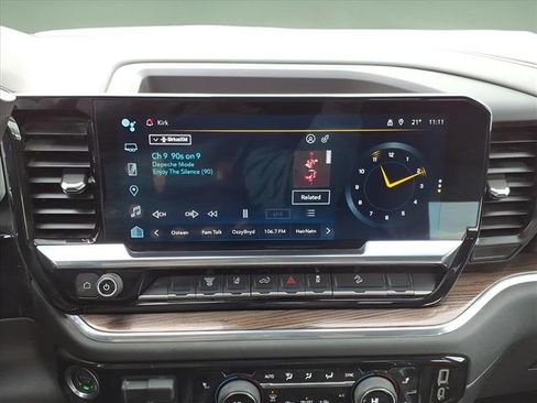 Used 2024 Chevrolet Silverado 2500 LT image 21