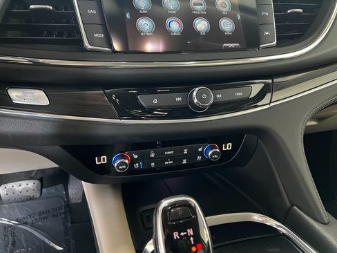 Used 2019 Buick Enclave Premium w/ Experience Buick Package AWD/4WD image 15