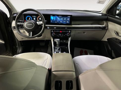 Used 2025 Hyundai Tucson SEL FWD image 17