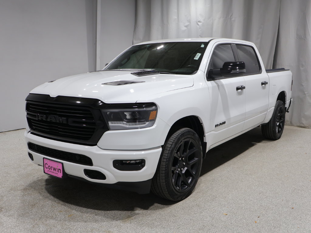 Used 2024 RAM 1500 Laramie AWD/4WD image 6