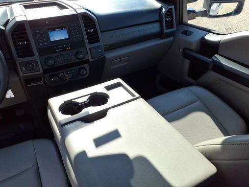 Used 2020 Ford F250 XL w/ Power Equipment Group image 16