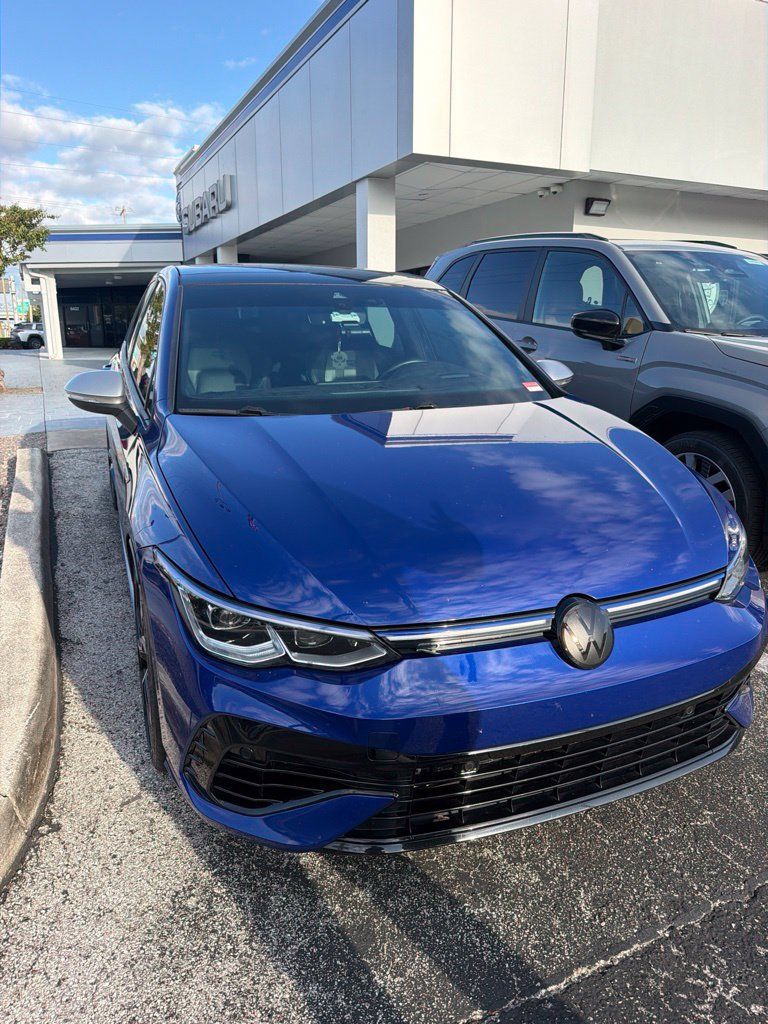 Used 2023 Volkswagen Golf R AWD/4WD image 4