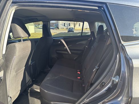 Used 2017 Toyota RAV4 XLE w/ Protection Package image 14