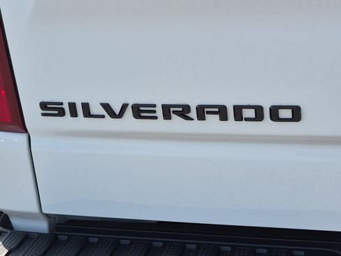 Used 2024 Chevrolet Silverado 1500 LT AWD/4WD image 23