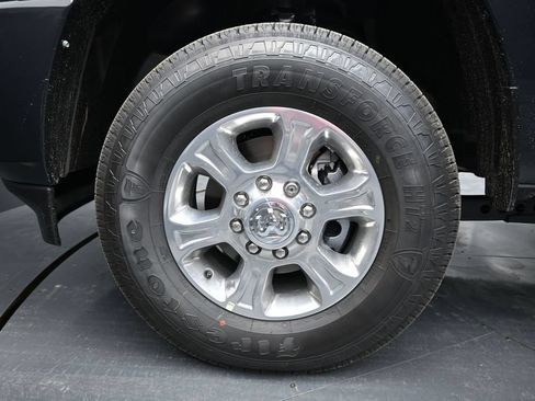 New 2026 RAM 2500 Big Horn AWD/4WD image 3