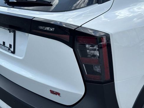 New 2025 Nissan Kicks SR image 12