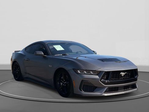 Used 2024 Ford Mustang GT RWD image 3